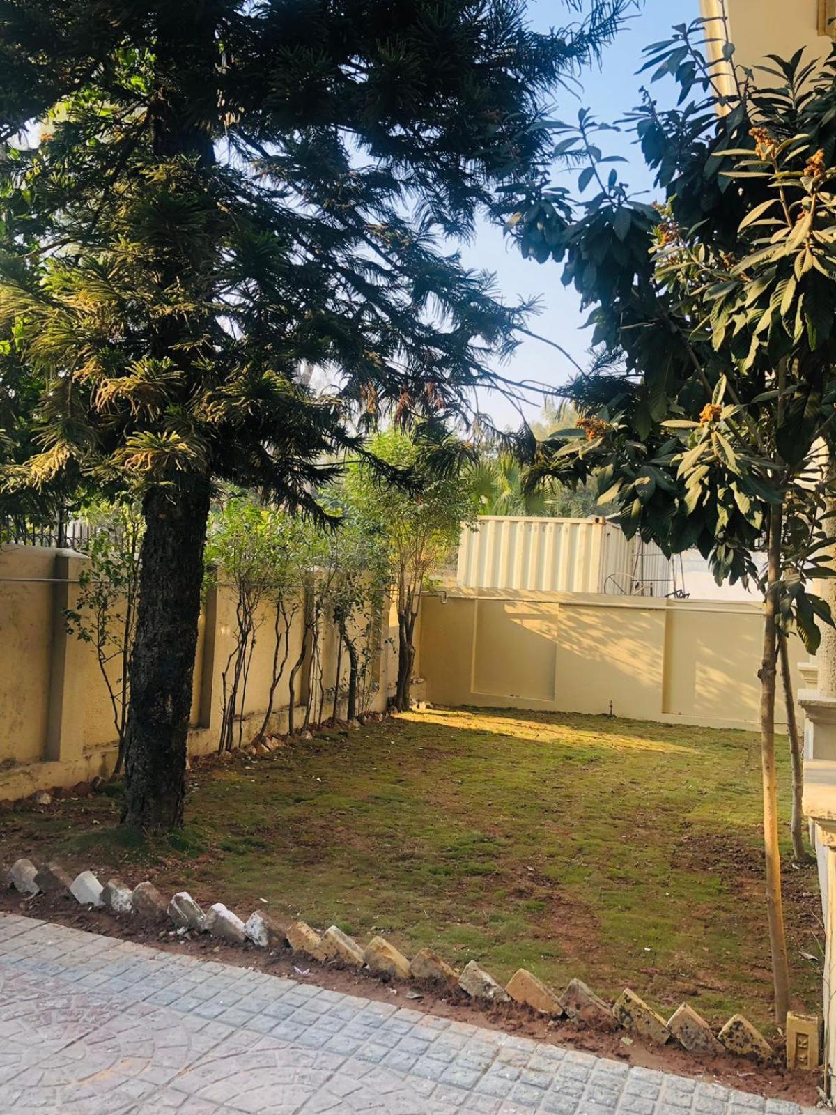 Royal Executive Hotel Islamabad Exterior photo