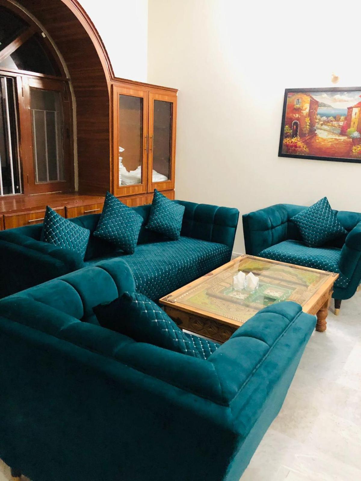 Royal Executive Hotel Islamabad Exterior photo